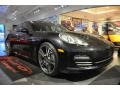 Basalt Black Metallic - Panamera 4 Photo No. 33