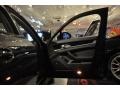 Basalt Black Metallic - Panamera 4 Photo No. 47