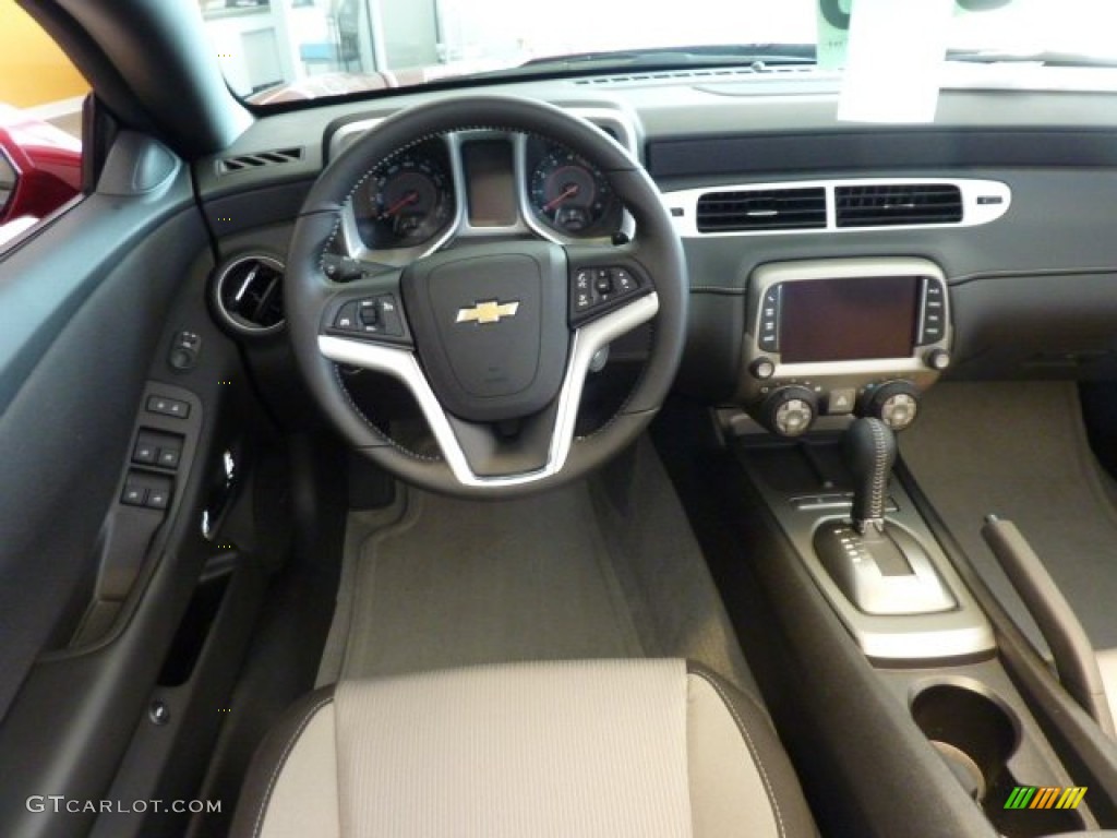 2013 Chevrolet Camaro LT Convertible Gray Dashboard Photo #70141145