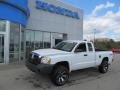 2006 Bright White Dodge Dakota ST Club Cab 4x4  photo #1