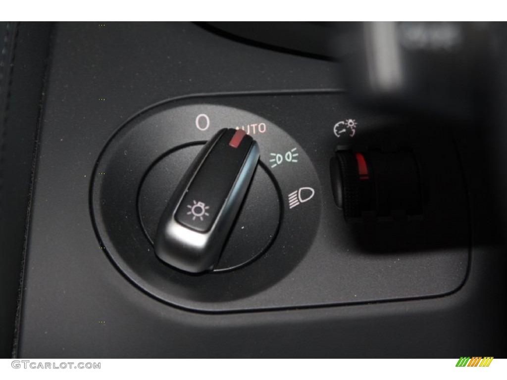 2012 Audi R8 5.2 FSI quattro Controls Photo #70144604