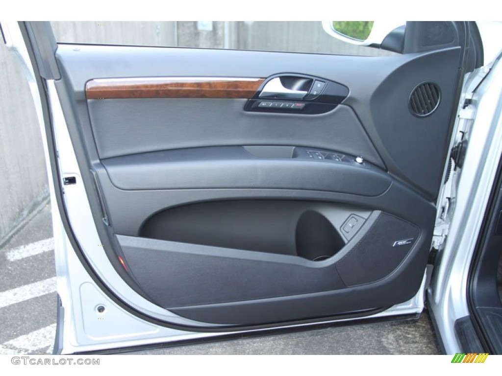 2013 Audi Q7 3.0 TFSI quattro Limestone Gray Door Panel Photo #70146179