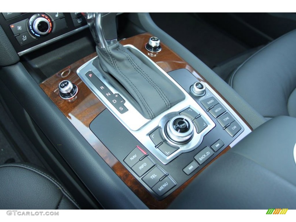 2013 Audi Q7 3.0 TFSI quattro Controls Photo #70146272