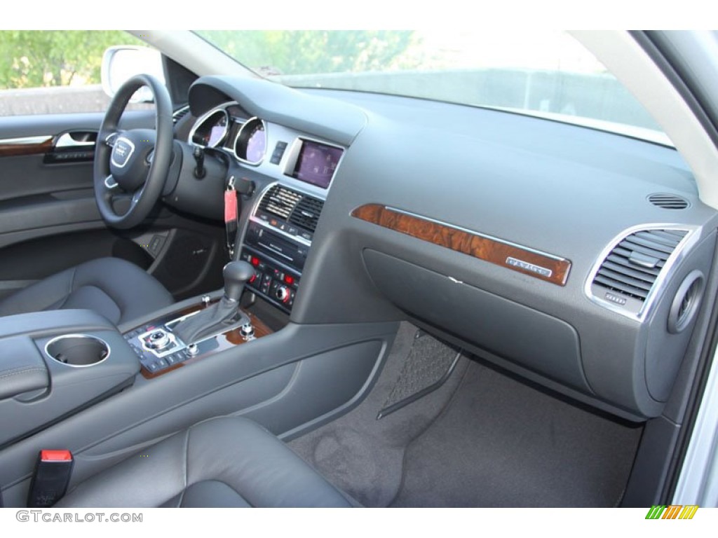 2013 Audi Q7 3.0 TFSI quattro Limestone Gray Dashboard Photo #70146323