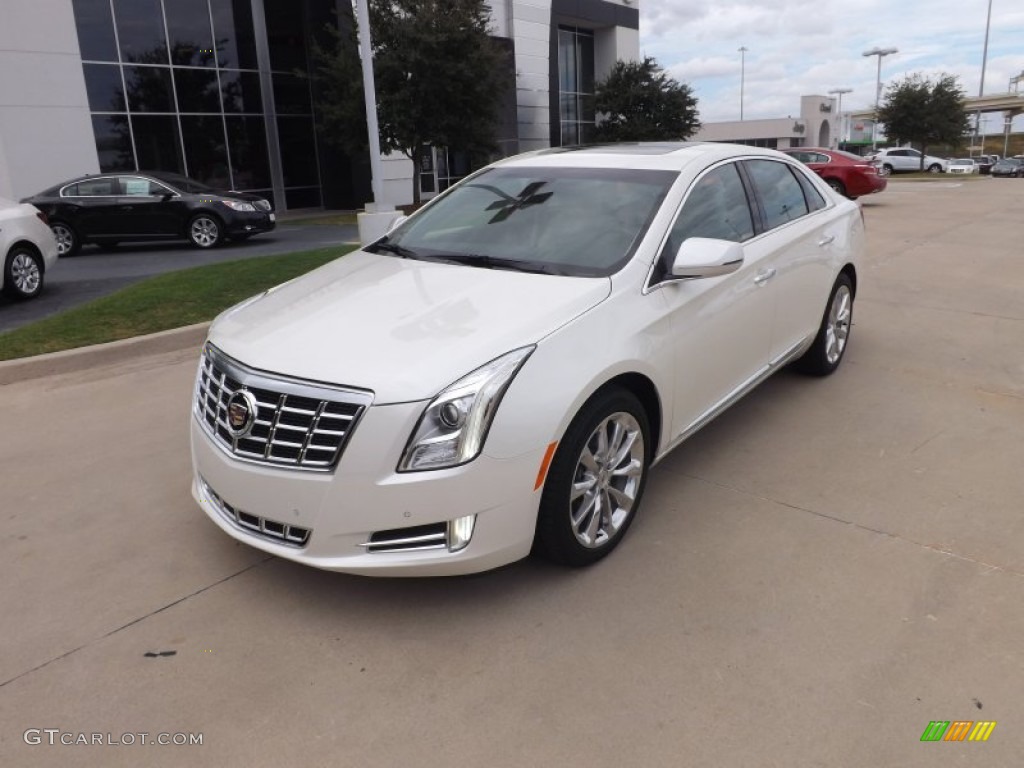 White Diamond Tricoat 2013 Cadillac XTS Luxury FWD Exterior Photo #70146626