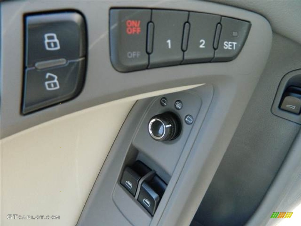 2010 Audi A5 2.0T quattro Coupe Controls Photo #70147499