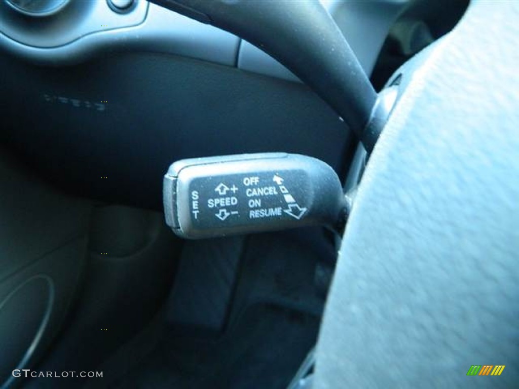 2010 Audi A5 2.0T quattro Coupe Controls Photo #70147601