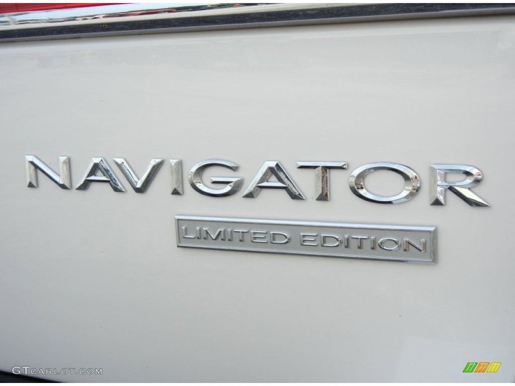 2012 Lincoln Navigator 4x2 Marks and Logos Photo #70150694