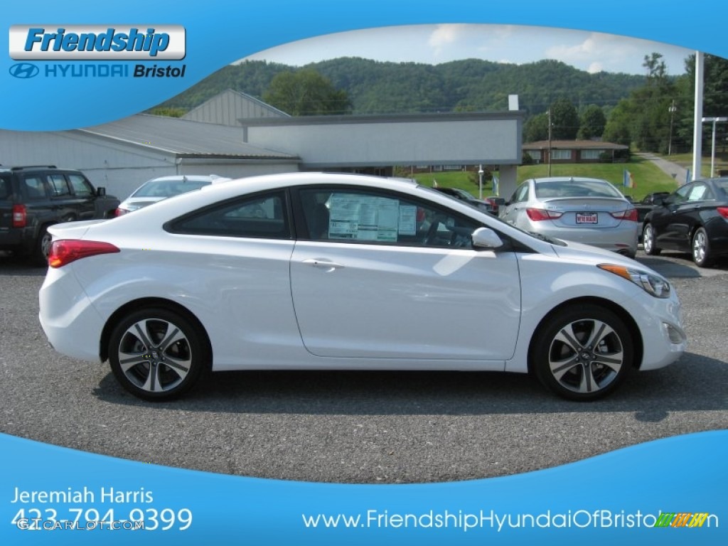 2013 Elantra Coupe SE - Monaco White / Gray photo #6