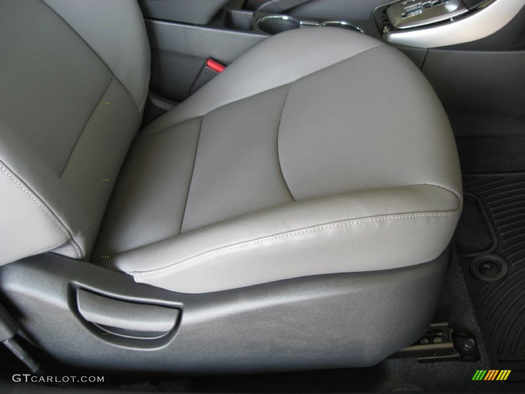 2013 Elantra Coupe SE - Monaco White / Gray photo #20