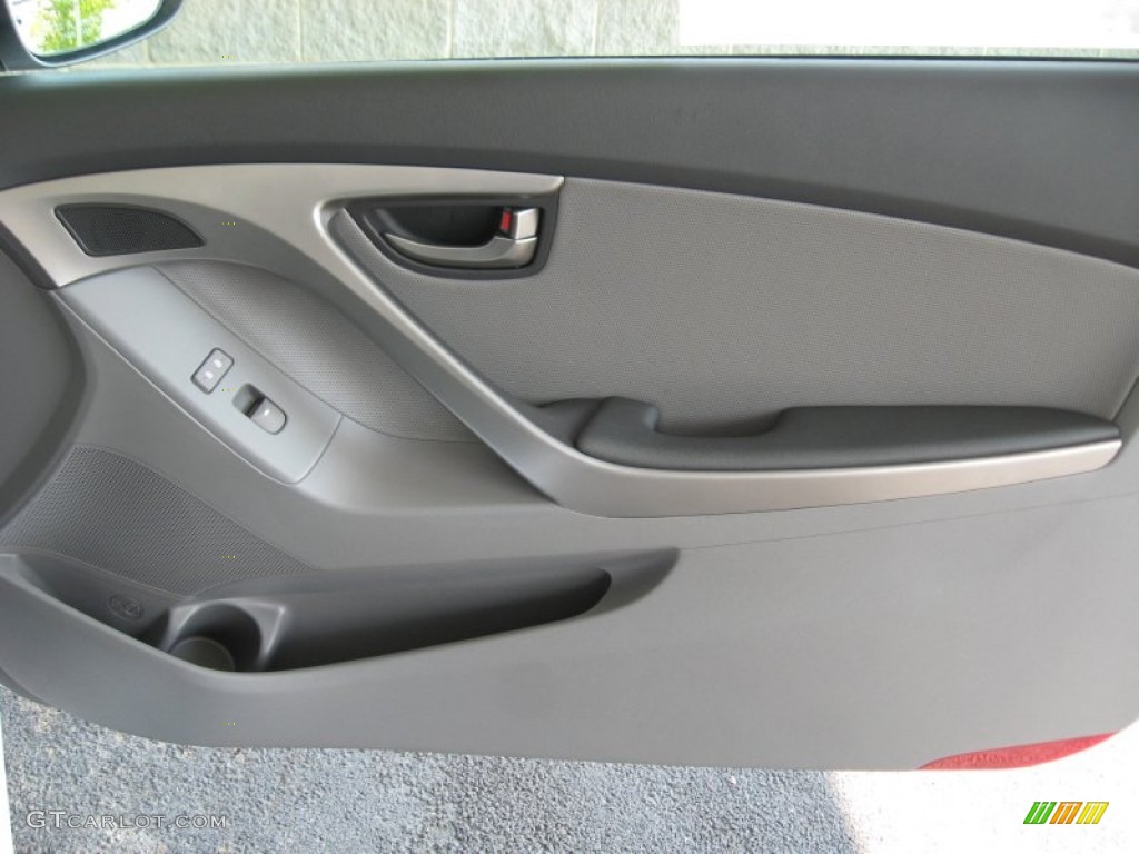 2013 Elantra Coupe SE - Monaco White / Gray photo #21