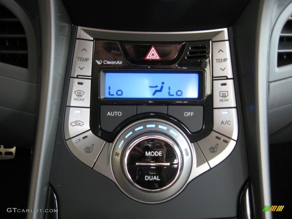 2013 Elantra Coupe SE - Monaco White / Gray photo #23