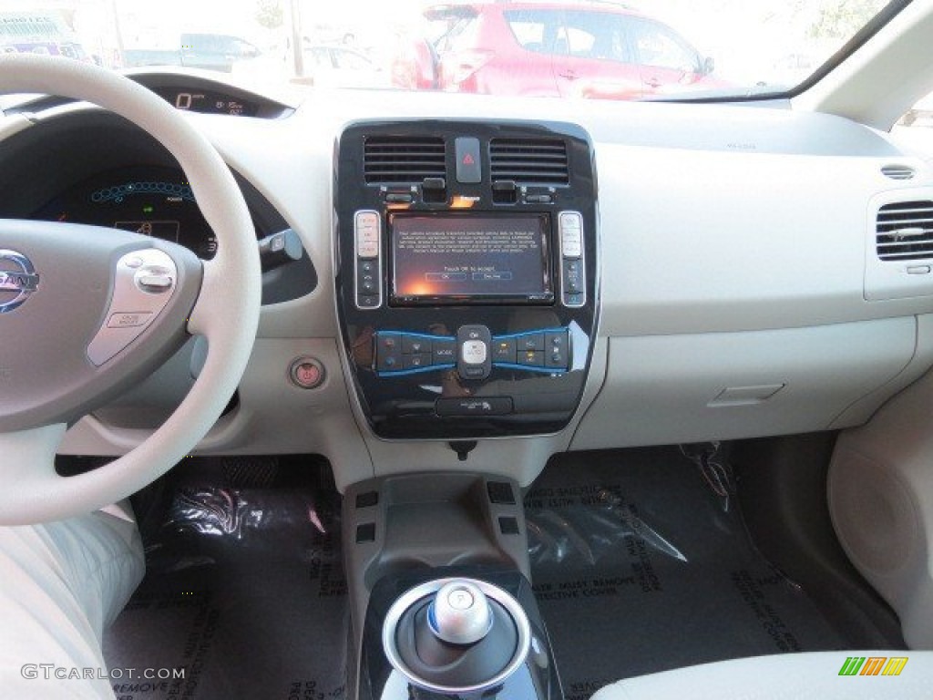 2011 LEAF SL - Glacier Pearl White / Light Gray photo #19