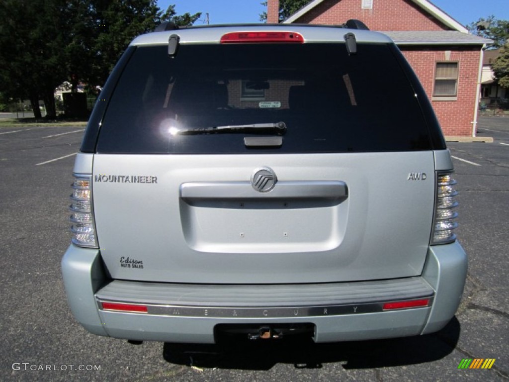 2006 Mountaineer Luxury AWD - Satellite Silver Metallic / Charcoal Black photo #6