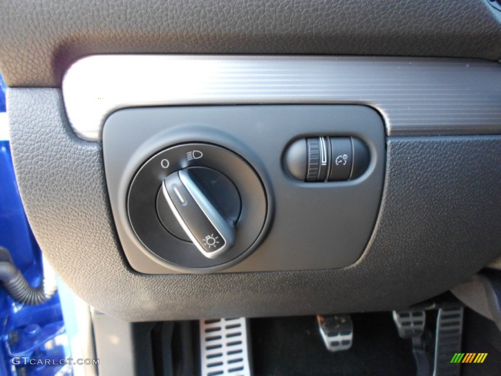 2013 Volkswagen Golf R 4 Door 4Motion Controls Photo #70160278