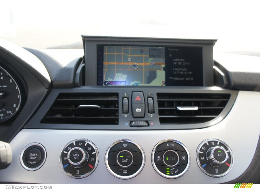 2013 BMW Z4 sDrive 28i Navigation Photos