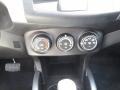 2010 Labrador Black Pearl Mitsubishi Outlander SE  photo #35