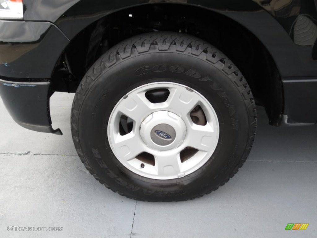 2004 F150 STX SuperCab - Black / Medium/Dark Flint photo #10