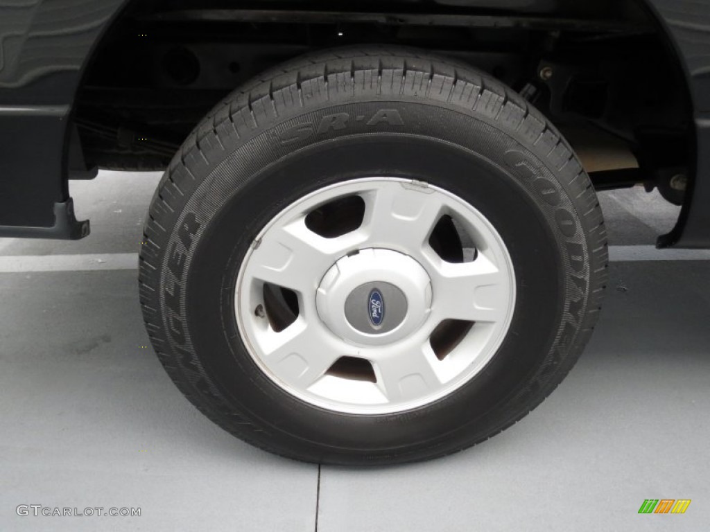 2004 F150 STX SuperCab - Black / Medium/Dark Flint photo #12
