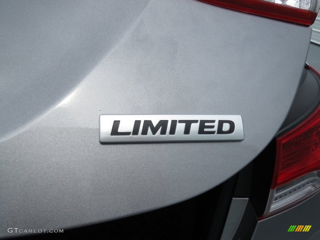 2013 Elantra Limited - Titanium Gray Metallic / Gray photo #14