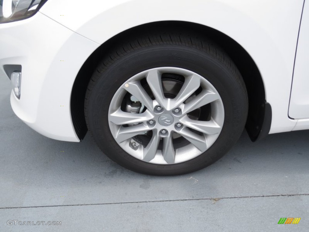 2013 Elantra GT - Monaco White / Beige photo #9