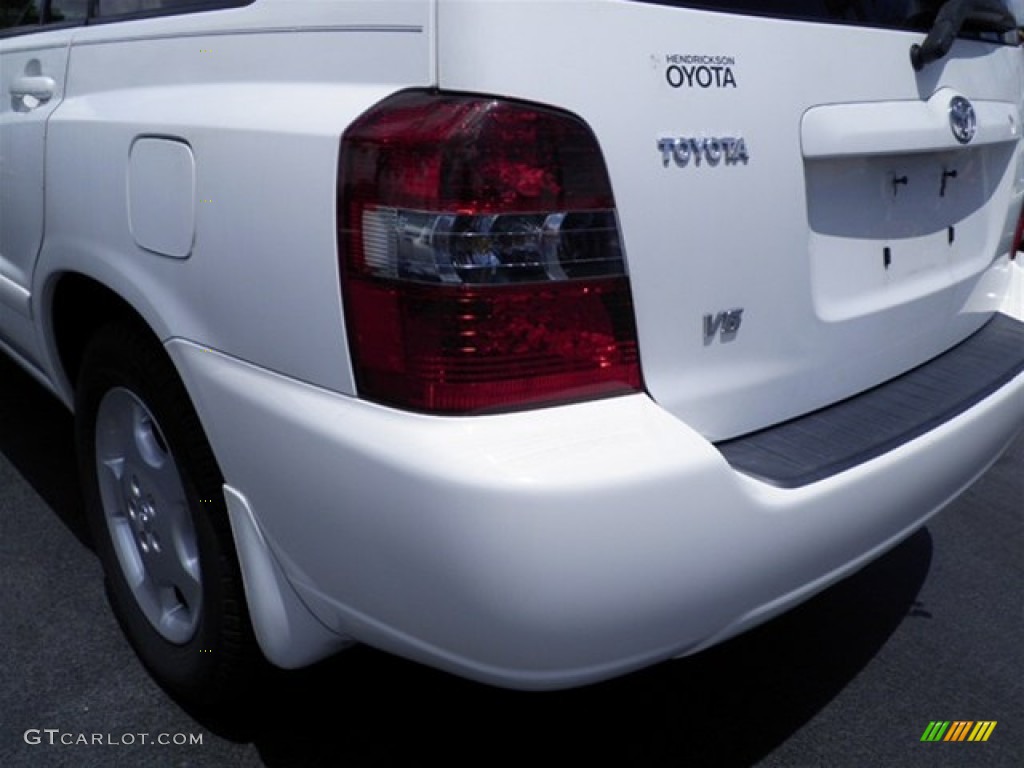 2004 Highlander Limited V6 - Super White / Ash photo #14