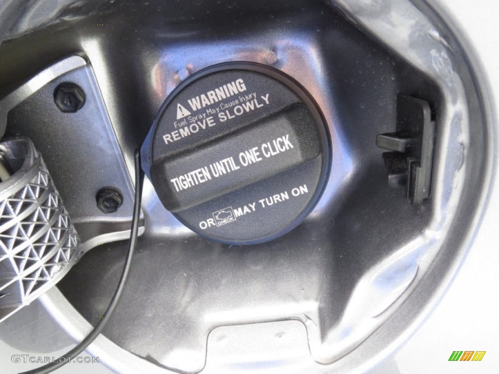 2013 Elantra Coupe GS - Titanium Gray Metallic / Gray photo #12