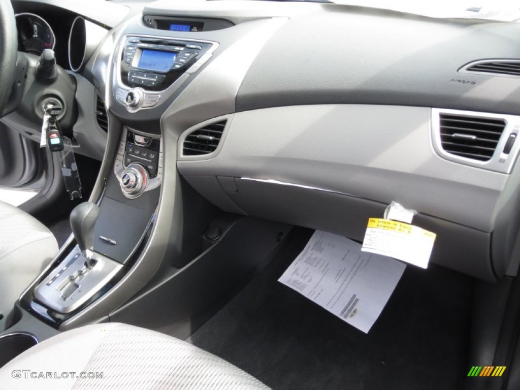 2013 Elantra Coupe GS - Titanium Gray Metallic / Gray photo #16