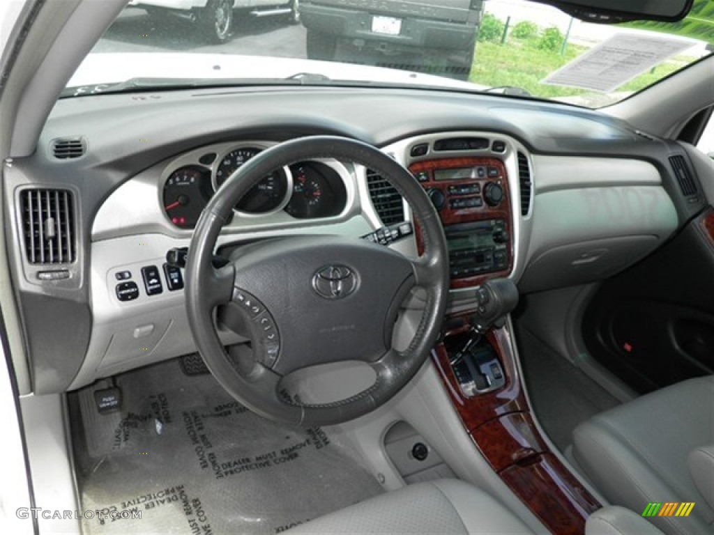 2004 Highlander Limited V6 - Super White / Ash photo #35