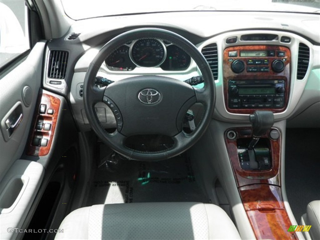 2004 Highlander Limited V6 - Super White / Ash photo #38