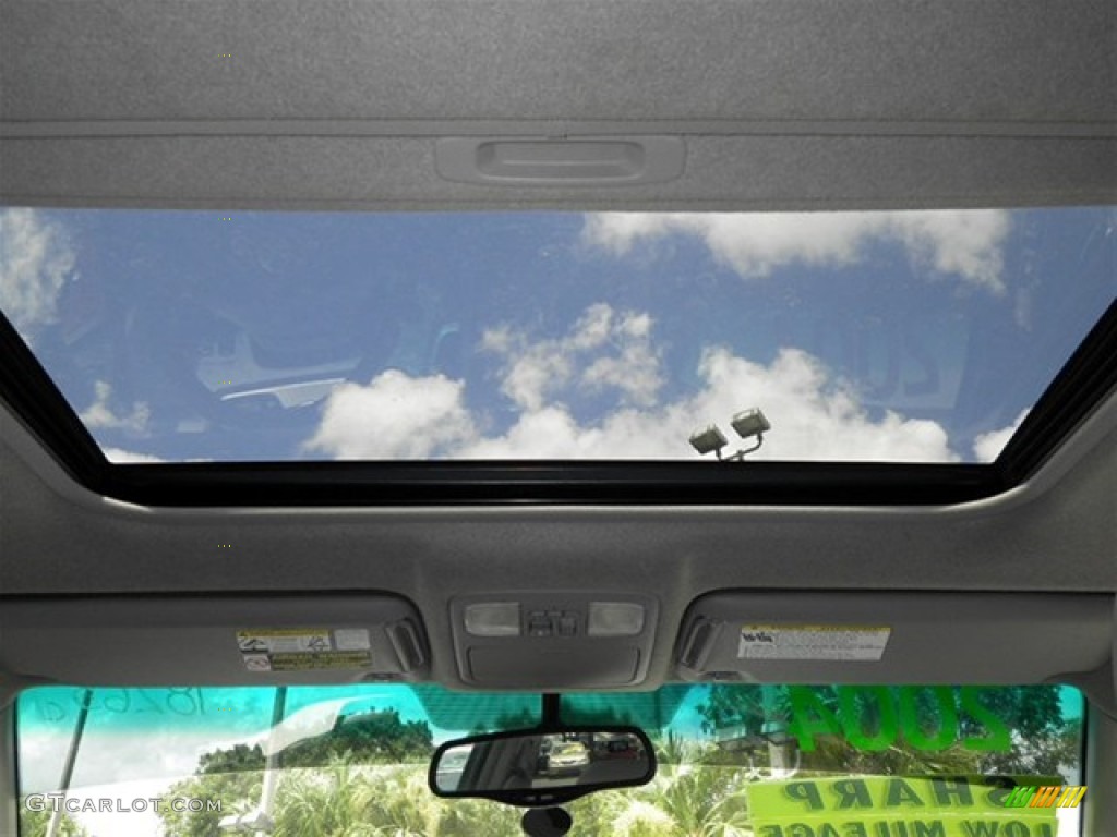 2004 Highlander Limited V6 - Super White / Ash photo #44