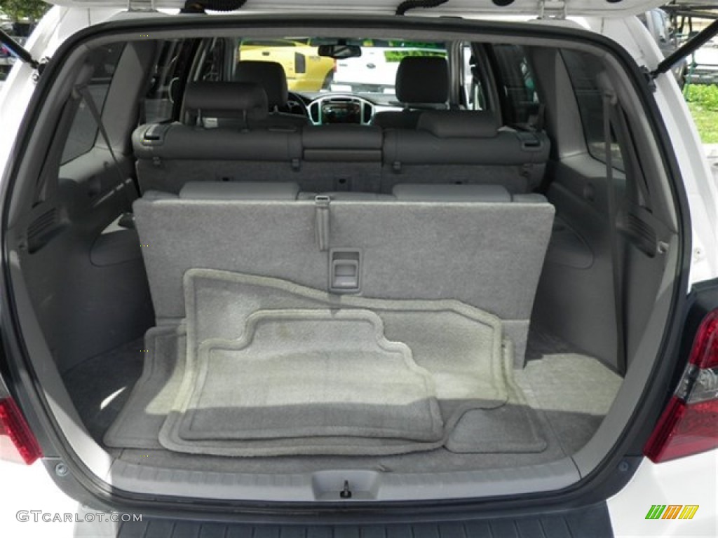 2004 Highlander Limited V6 - Super White / Ash photo #47