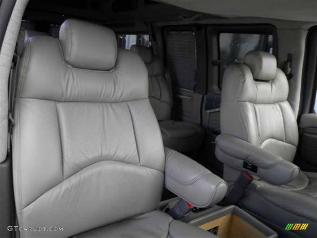 Medium Pewter Interior 2004 GMC Savana Van 1500 Passenger Conversion Photo #70167860
