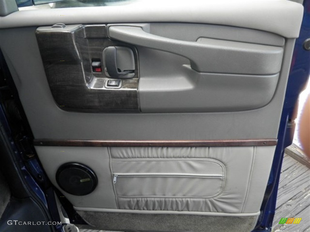 2004 GMC Savana Van 1500 Passenger Conversion Door Panel Photos