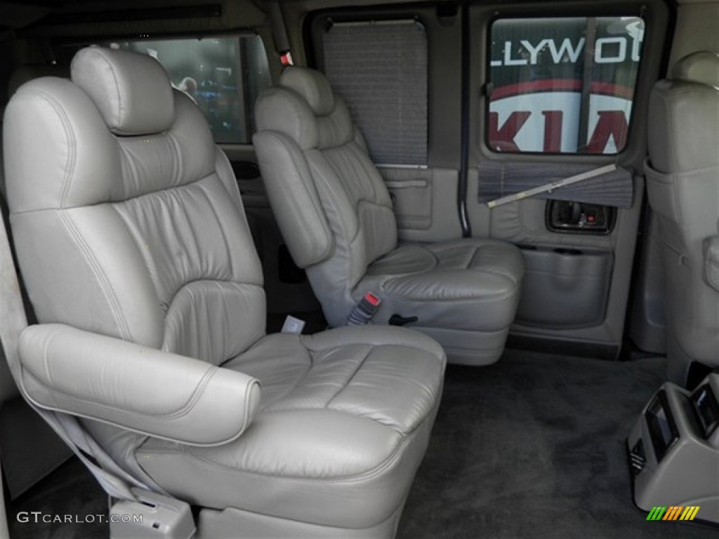 Medium Pewter Interior 2004 GMC Savana Van 1500 Passenger Conversion Photo #70167911