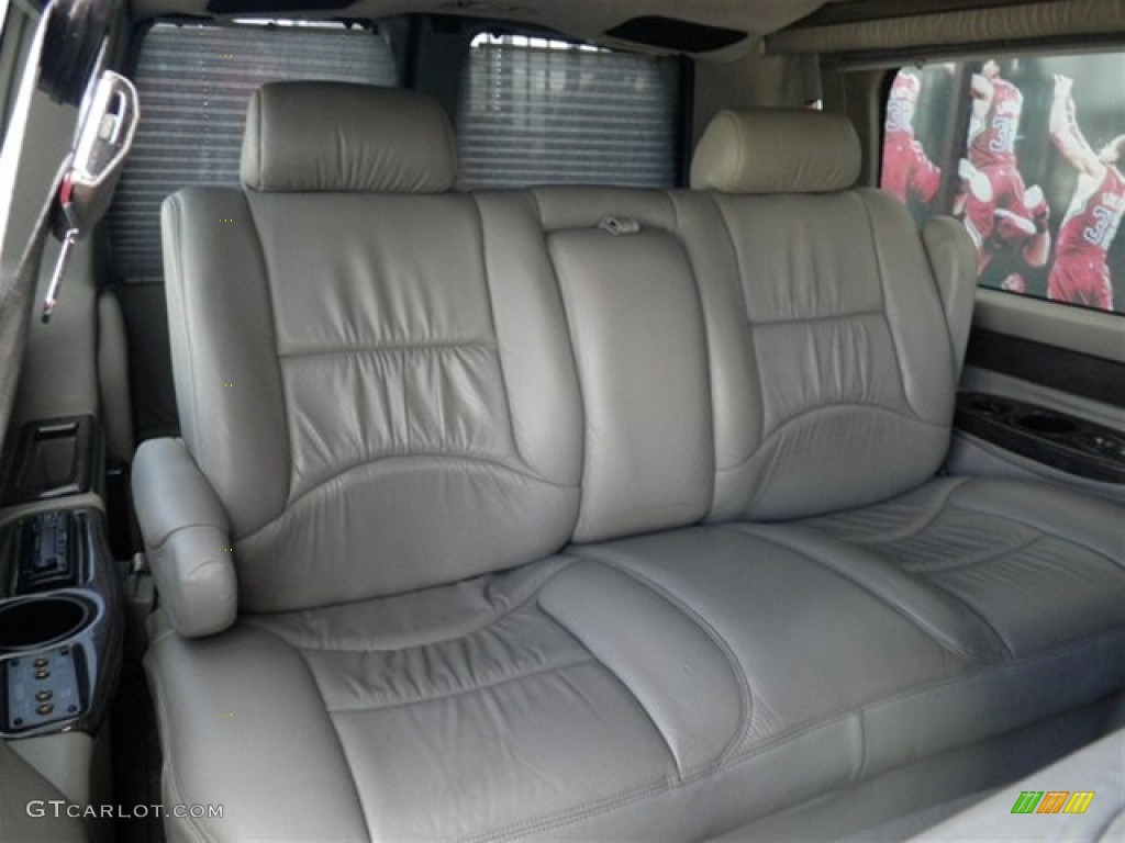 Medium Pewter Interior 2004 GMC Savana Van 1500 Passenger Conversion Photo #70167920