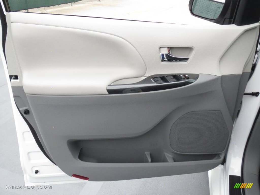 2013 Toyota Sienna SE Dark Charcoal Door Panel Photo #70168025