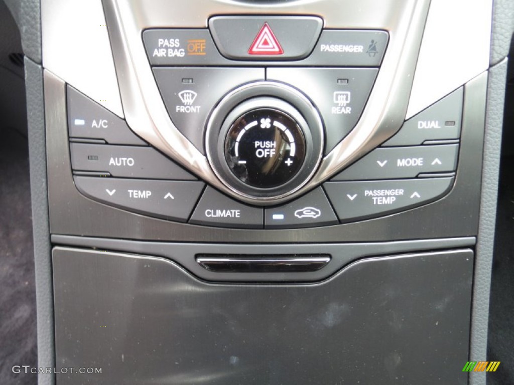 2012 Hyundai Azera Standard Azera Model Controls Photo #70170475