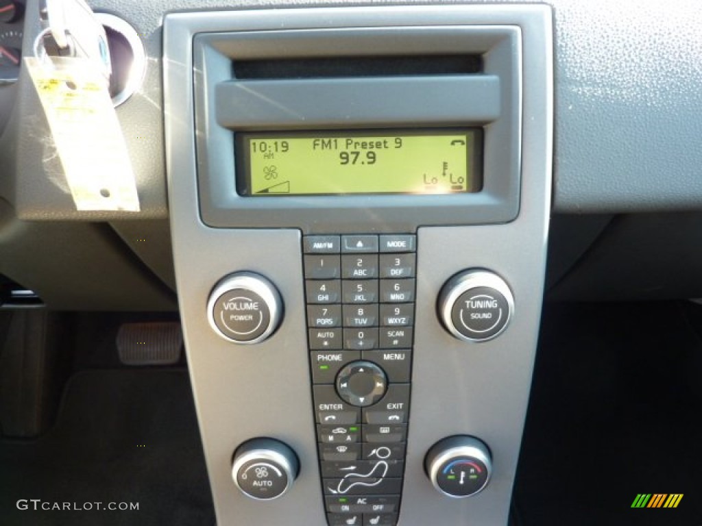 2011 C30 T5 - Ice White / Off Black T-Tec photo #19
