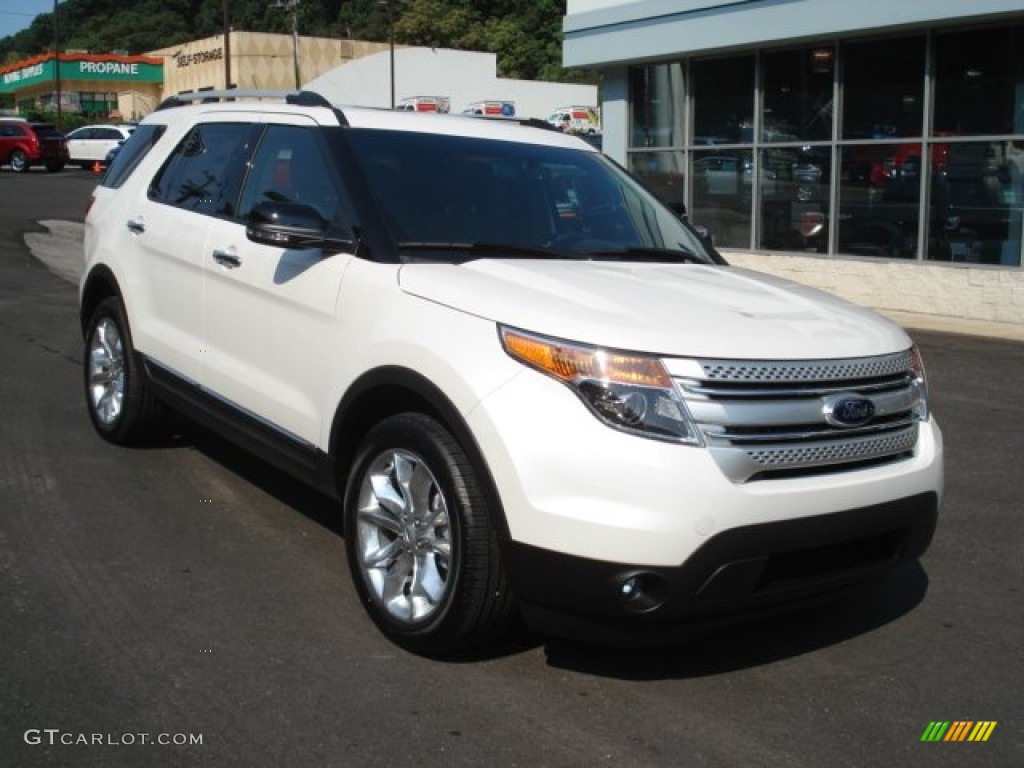 2013 Explorer XLT 4WD - White Platinum Tri-Coat / Charcoal Black photo #2