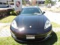 Basalt Black Metallic - Panamera 4 Photo No. 3