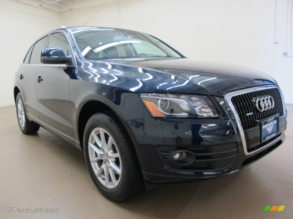 2009 Q5 3.2 Premium quattro - Deep Sea Blue Pearl Effect / Black photo #1