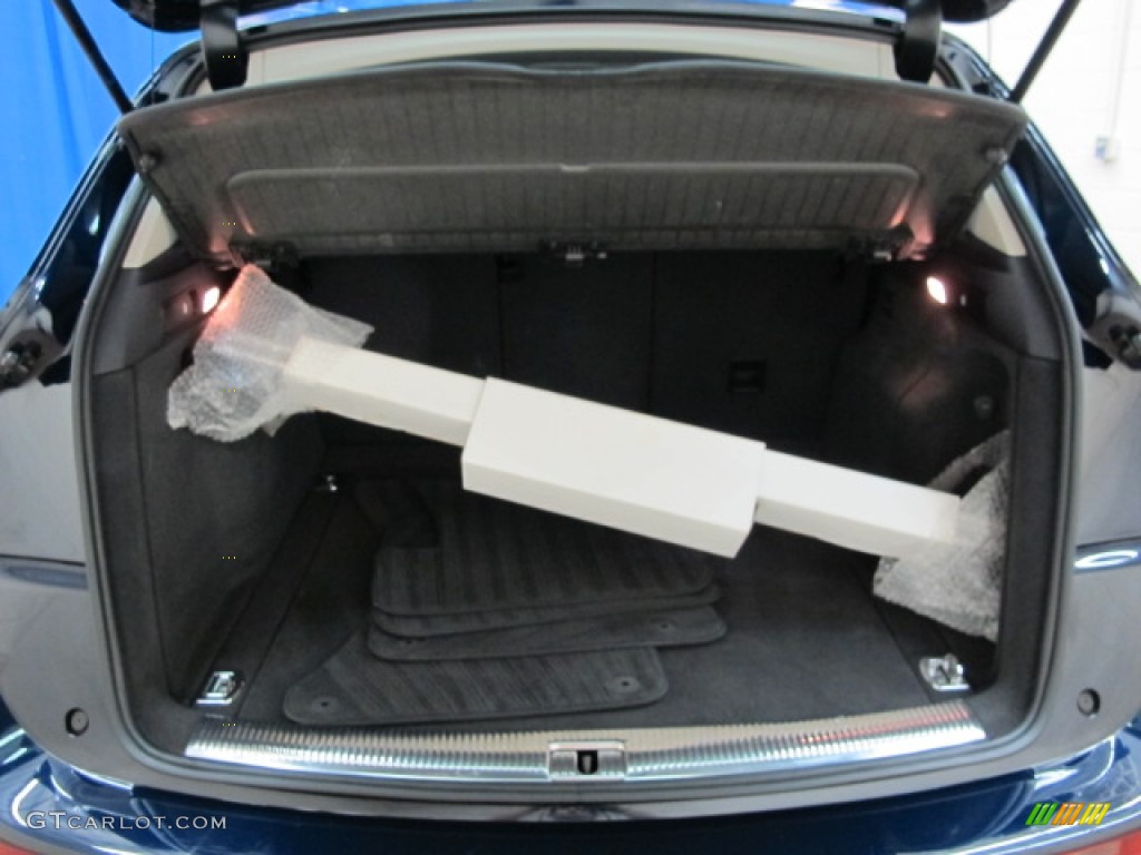 2009 Q5 3.2 Premium quattro - Deep Sea Blue Pearl Effect / Black photo #11