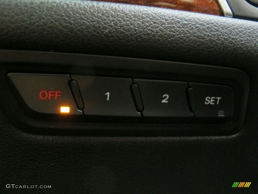 2009 Q5 3.2 Premium quattro - Deep Sea Blue Pearl Effect / Black photo #38
