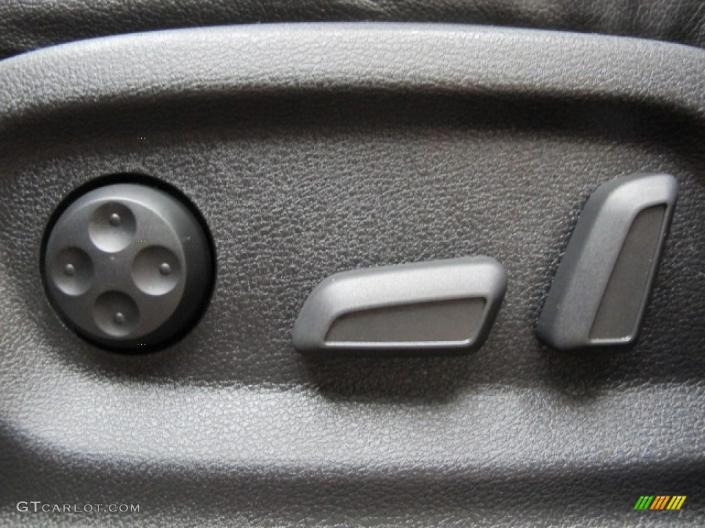 2009 Q5 3.2 Premium quattro - Deep Sea Blue Pearl Effect / Black photo #40