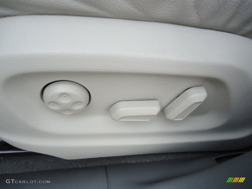 2009 Q5 3.2 Premium quattro - Quartz Gray Metallic / Light Gray photo #15