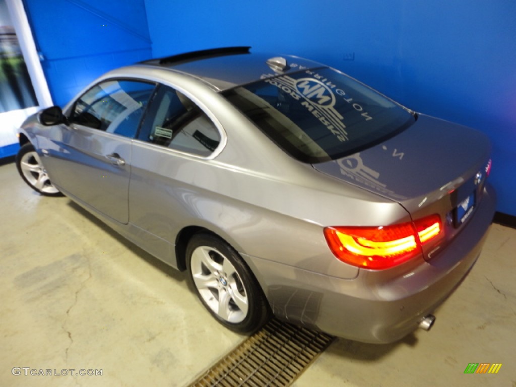 2011 3 Series 335i xDrive Coupe - Space Gray Metallic / Black Dakota Leather photo #33