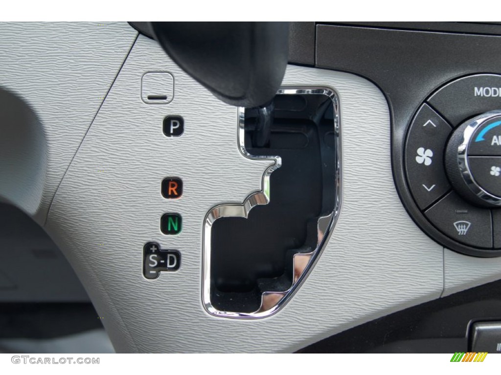 2013 Toyota Sienna LE 6 Speed ECT-i Automatic Transmission Photo #70181984
