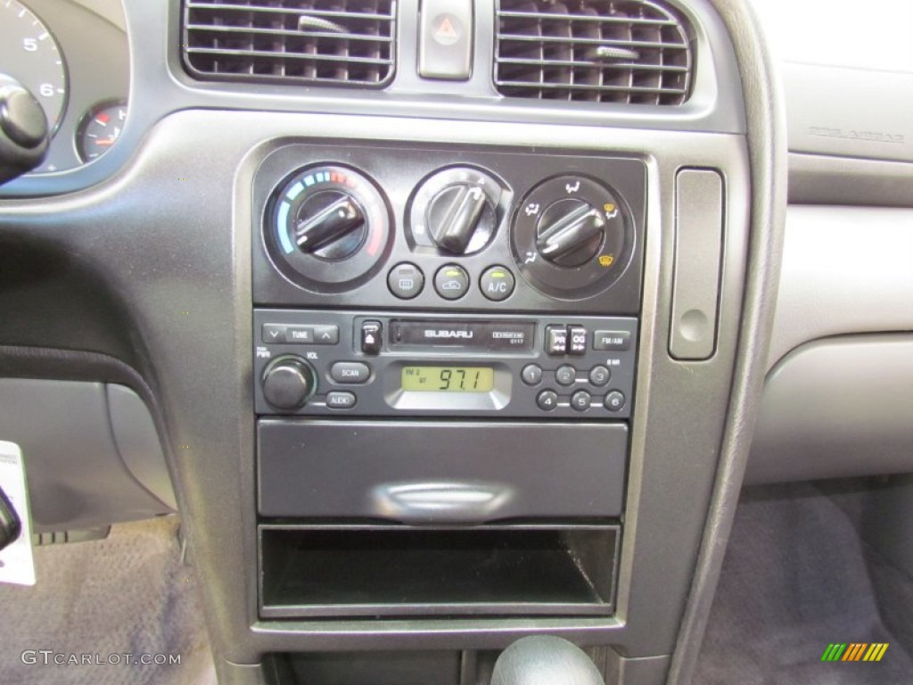 2001 Subaru Legacy L Wagon Controls Photos