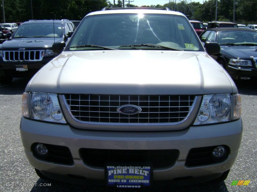 2004 Explorer XLT 4x4 - Pueblo Gold Metallic / Medium Parchment photo #2